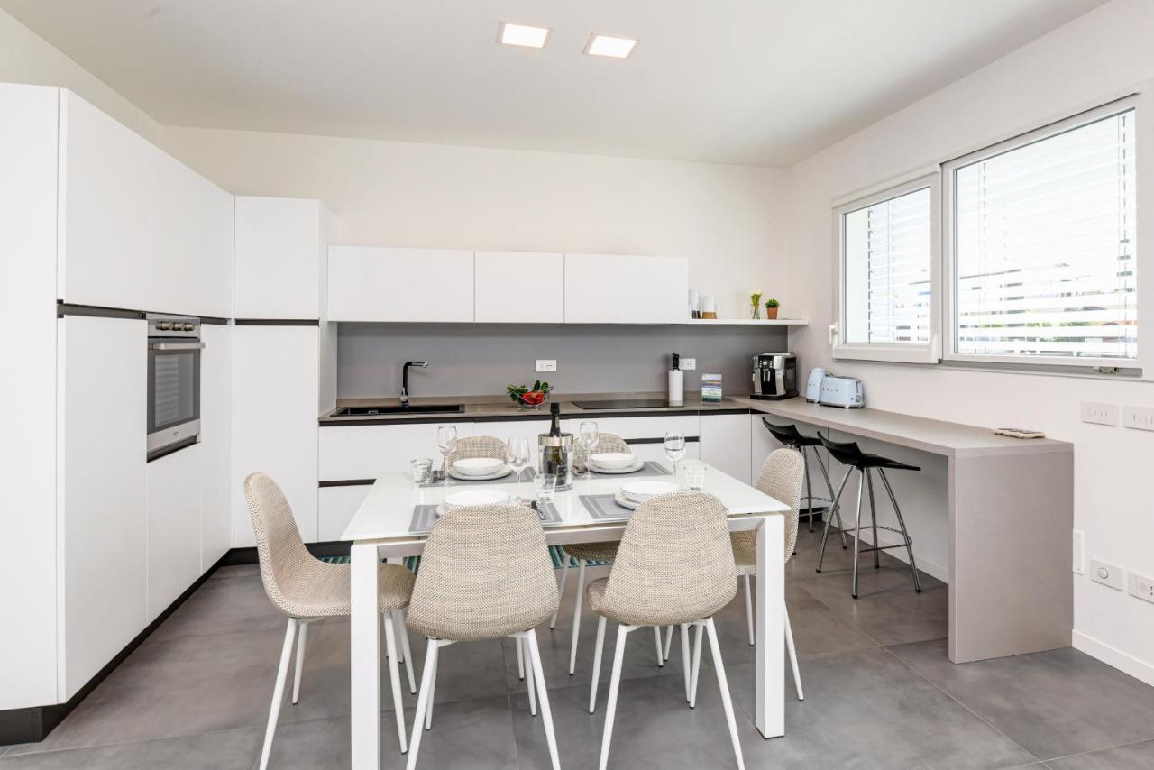 Villette Dolci Luxury Homes Πεσκιέρα ντελ Γκάρντα Εξωτερικό φωτογραφία